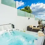 Gorgeous In Palmas Playa Blan With Private Swimming Pool, Be Inside Or Outside Casa de Férias Playa Blanca (Lanzarote)