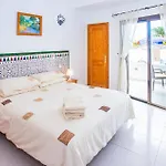 Casa de Férias Gorgeous In Palmas Playa Blan With Private Swimming Pool, Be Inside Or Outside Playa Blanca (Lanzarote)